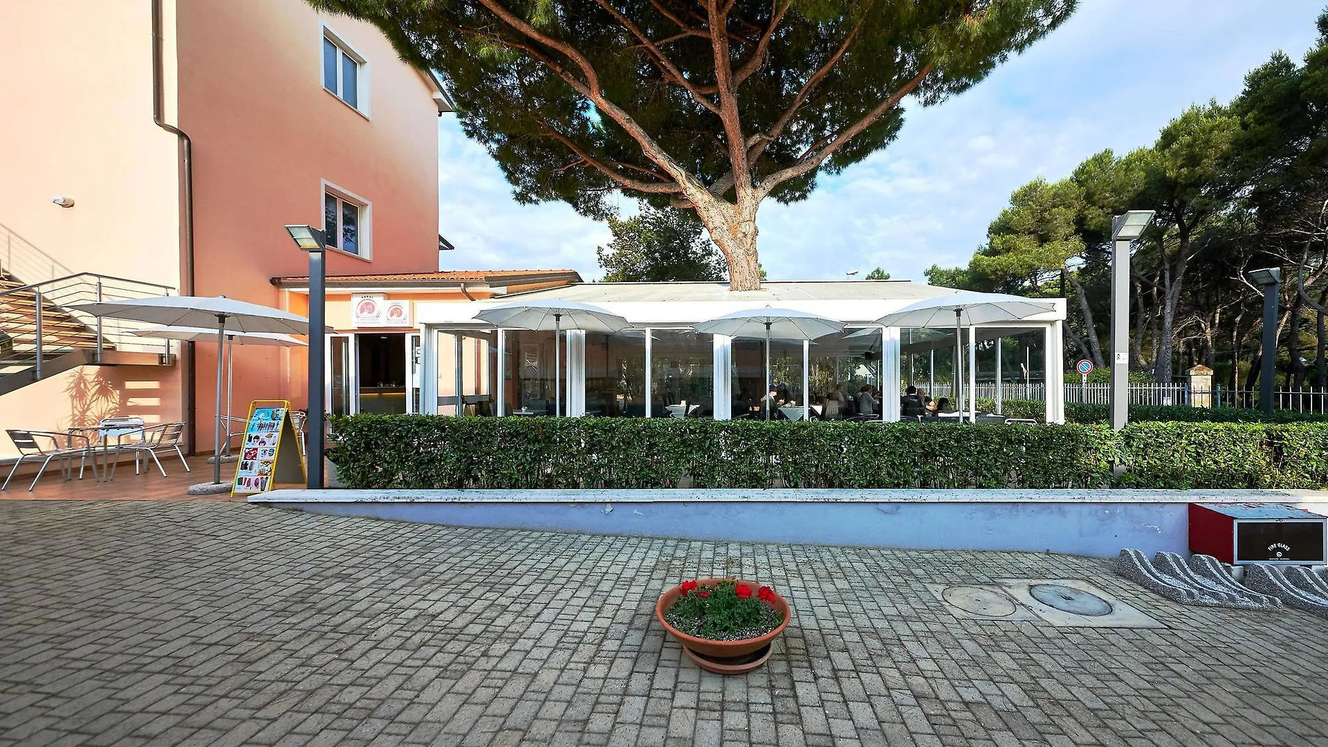 BOLGHERI MARINA RESORT ex Varo Village Hotel Marina Di Bibbona
