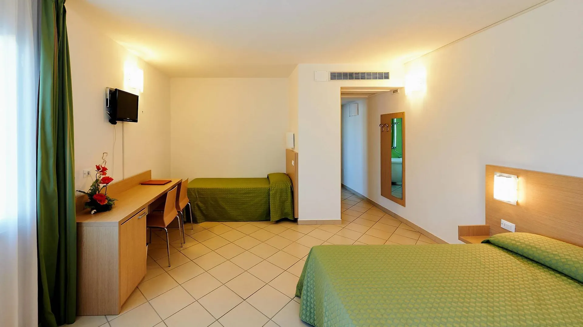 BOLGHERI MARINA RESORT ex Varo Village Hotel Marina Di Bibbona
