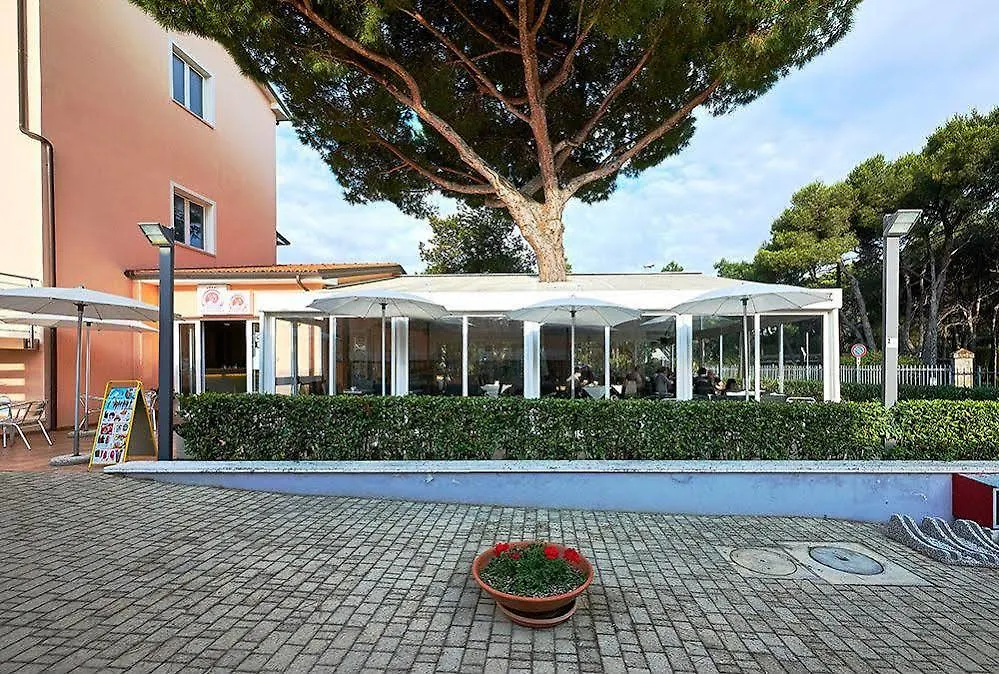 BOLGHERI MARINA RESORT ex Varo Village Hotel Marina Di Bibbona