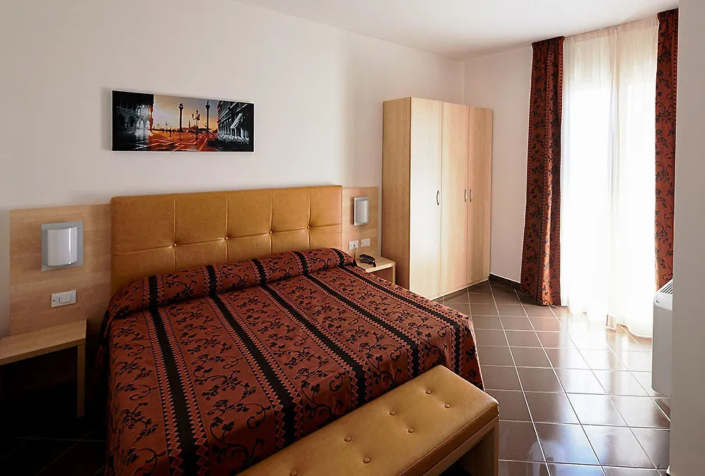 BOLGHERI MARINA RESORT ex Varo Village Hotel Marina Di Bibbona