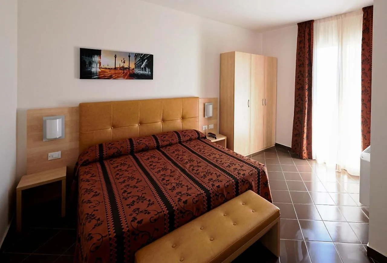 BOLGHERI MARINA RESORT ex Varo Village Hotel Marina Di Bibbona